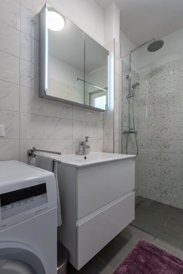Private Villa Golden Hour With A View Of Split Area Kaštel Sućurac المظهر الخارجي الصورة