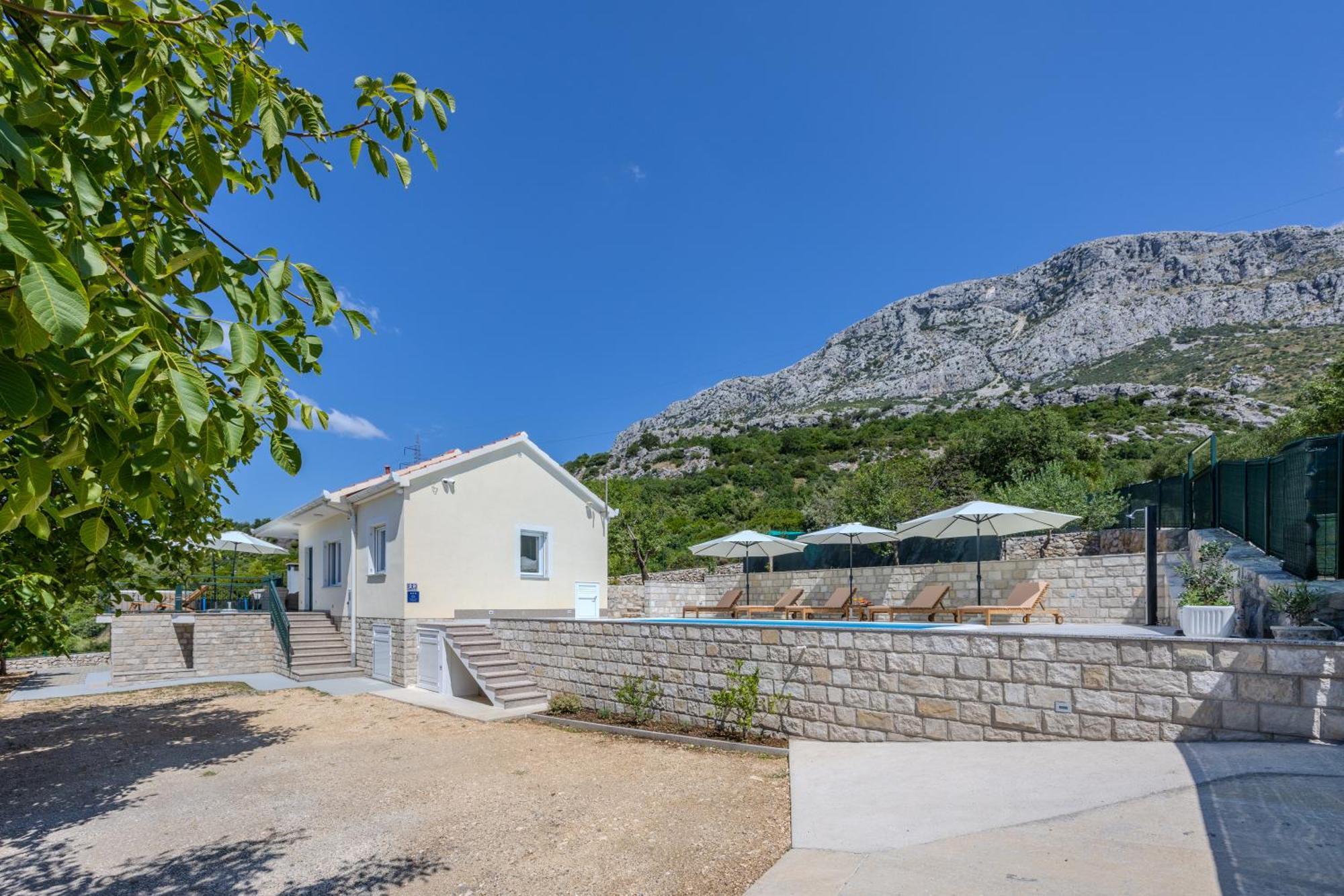 Private Villa Golden Hour With A View Of Split Area Kaštel Sućurac المظهر الخارجي الصورة