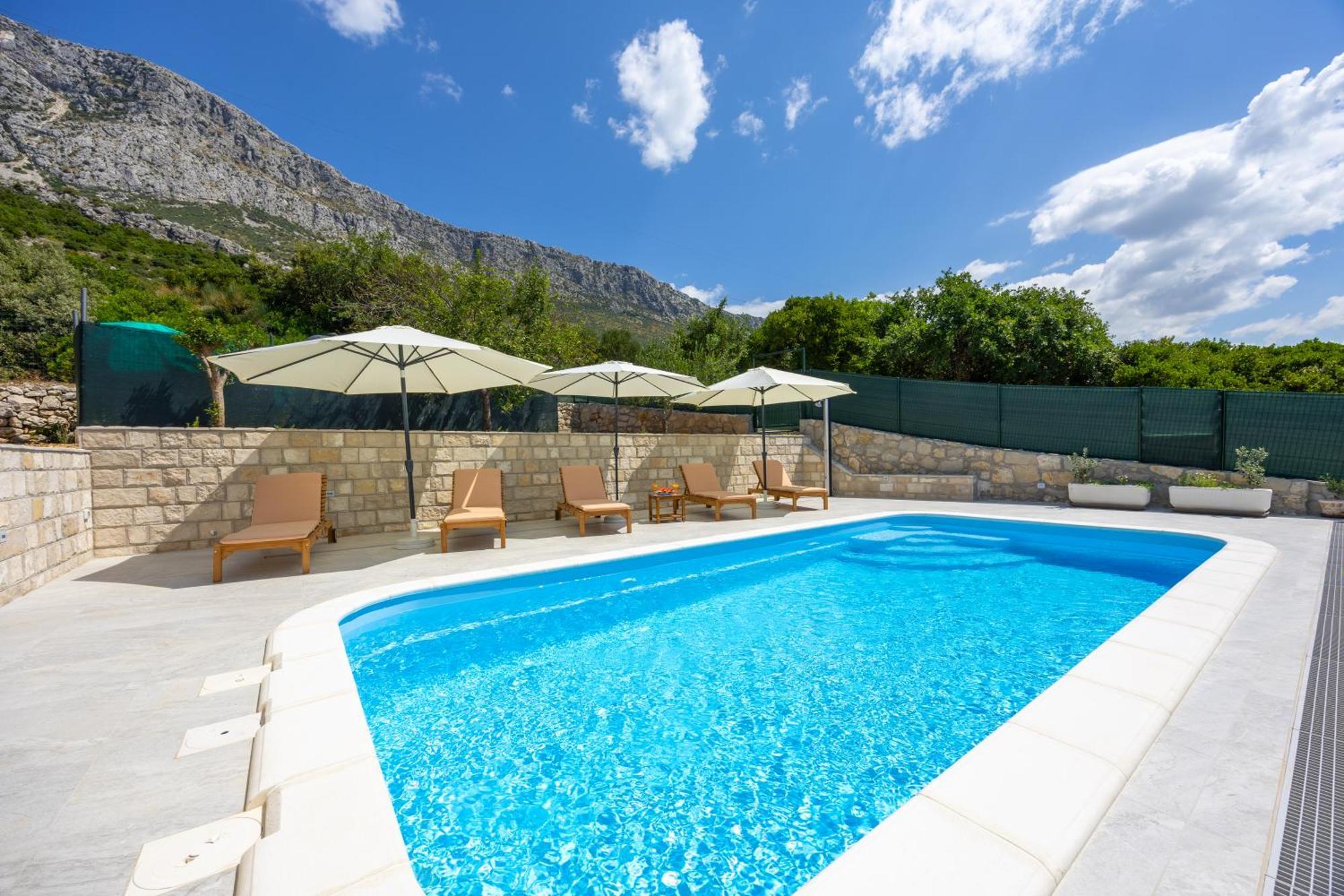 Private Villa Golden Hour With A View Of Split Area Kaštel Sućurac المظهر الخارجي الصورة
